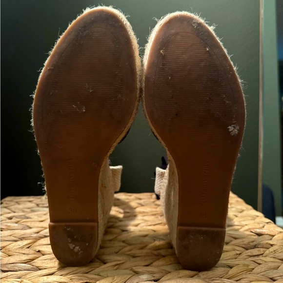 STRADIVARIUS CANVAS TIE UP WEDGE - Picture 2 of 2